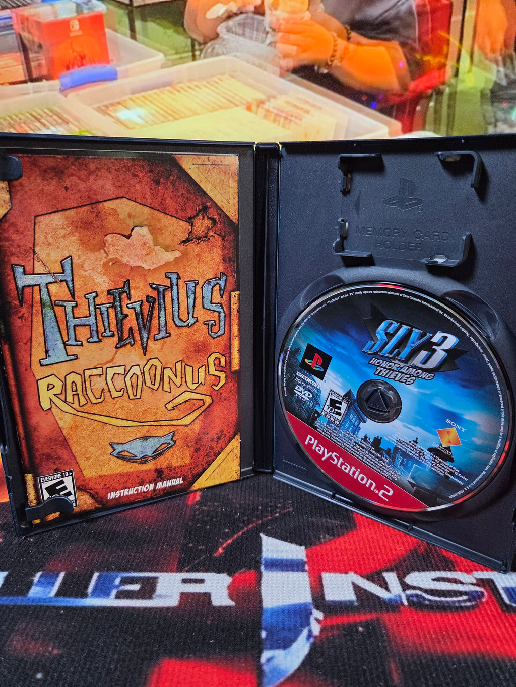 SLY 3 HONOR AMONG THIEVES-PS2
