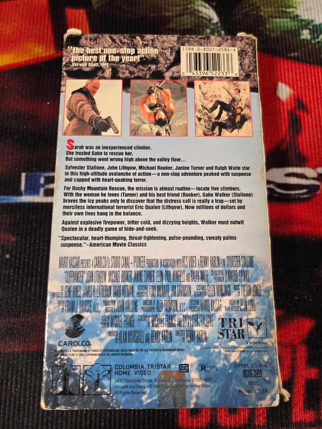 CLIFFHANGER-VHS