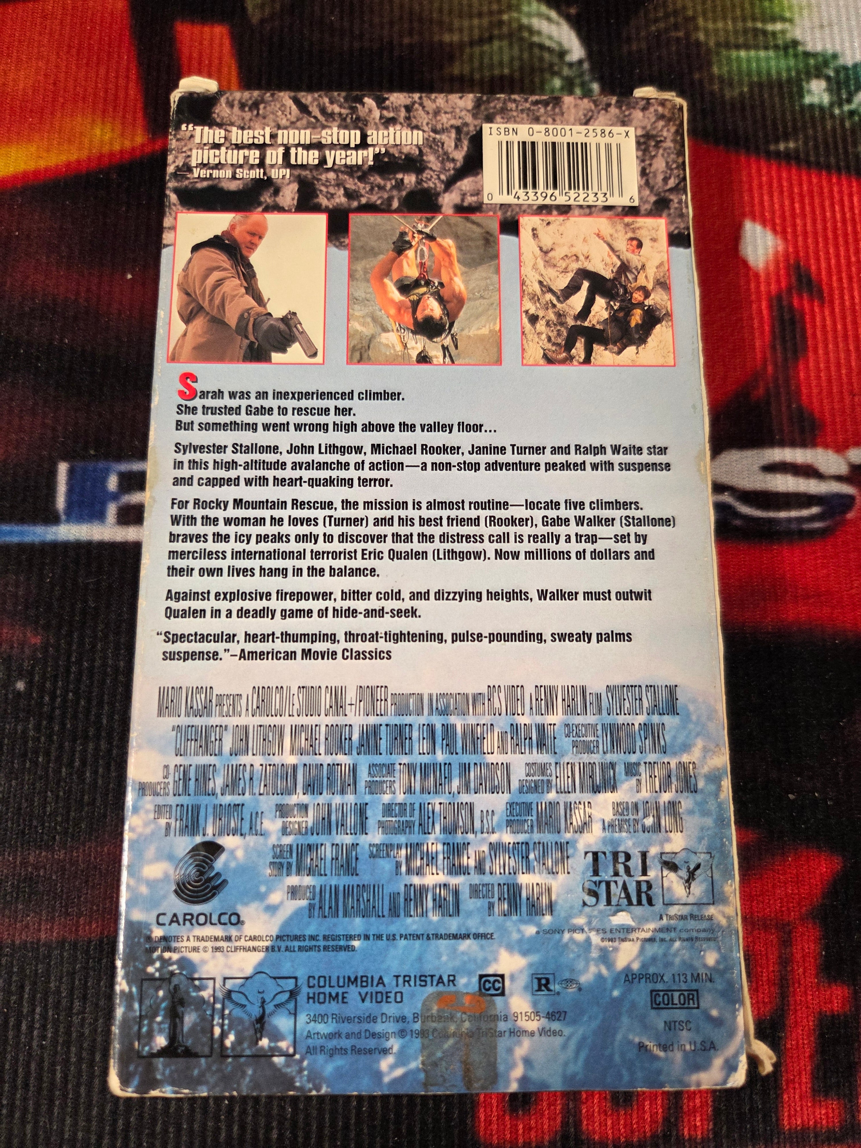 CLIFFHANGER-VHS